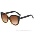 _ Neue Mode-Katzenaugen-Sonnenbrille mit großem Rahmen, europäische und amerikanische Mode für Damen mit Meternagel-Sonnenbrille, grenzüberschreitende Straße